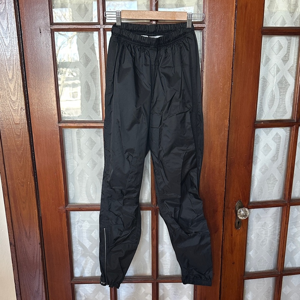 REI Black Women’s waterproof bike pants size S